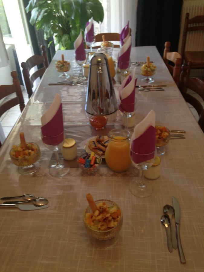 Bienvenue Chez Zina Hotel เวอซูล ภายนอก รูปภาพ